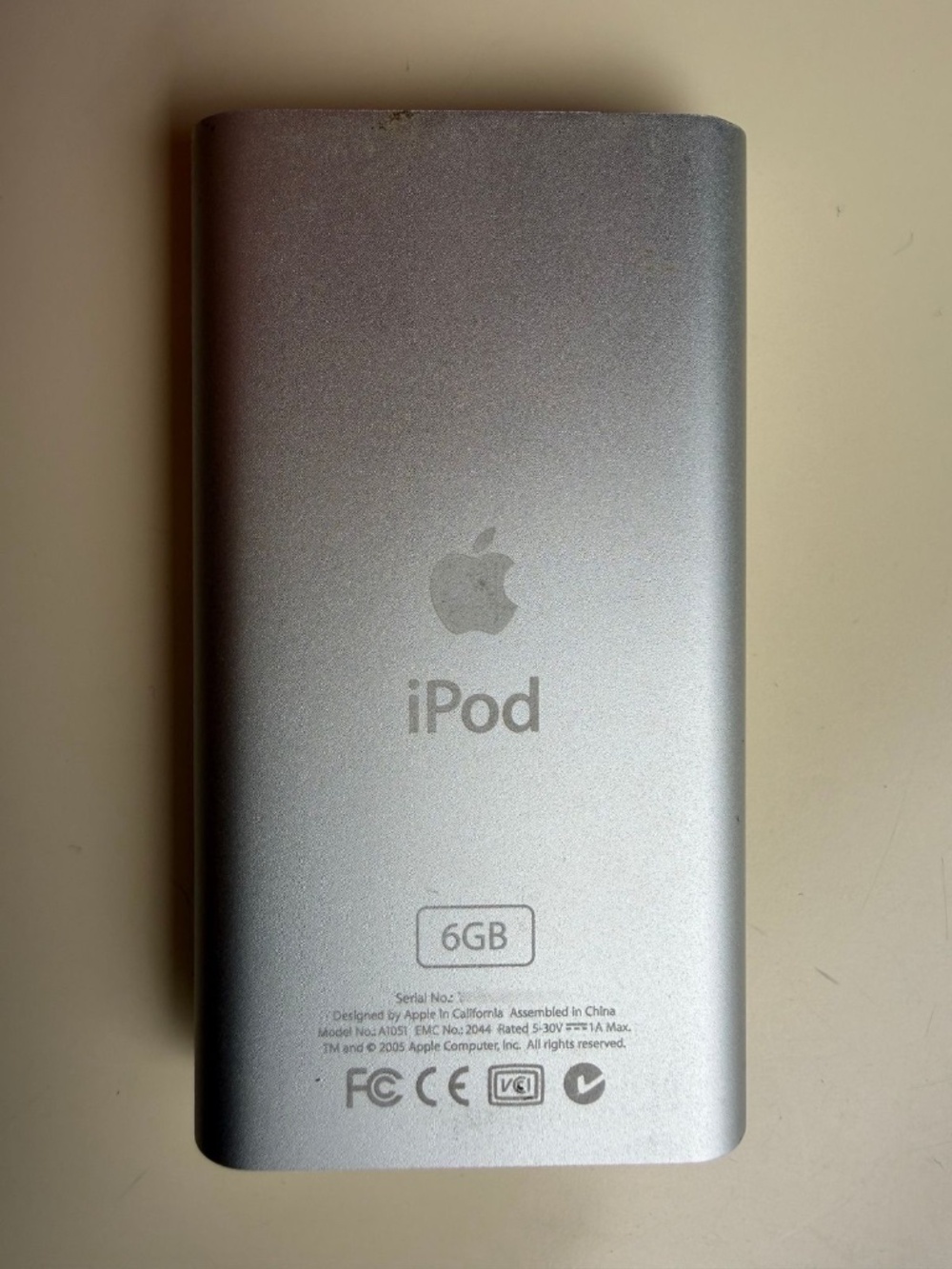 Apple iPod Mini 2nd Gen 6GB Silver (Model A1051) & Charger - Y2K Tech - Picture 7 of 7